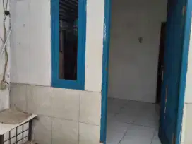 Kontrakan 3Petak di Peusar binong belakang taman Ubud Lippo Karawaci