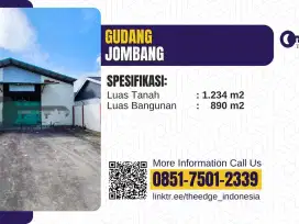 Dijual gudang dengan halaman pribadi di Jombang