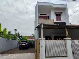 DIJUAL RUMAH STRATEGIS