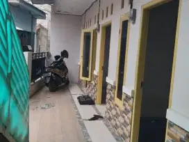 Dijual 8 pintu kontrakan 2lt di kampung dukuh Ciledug