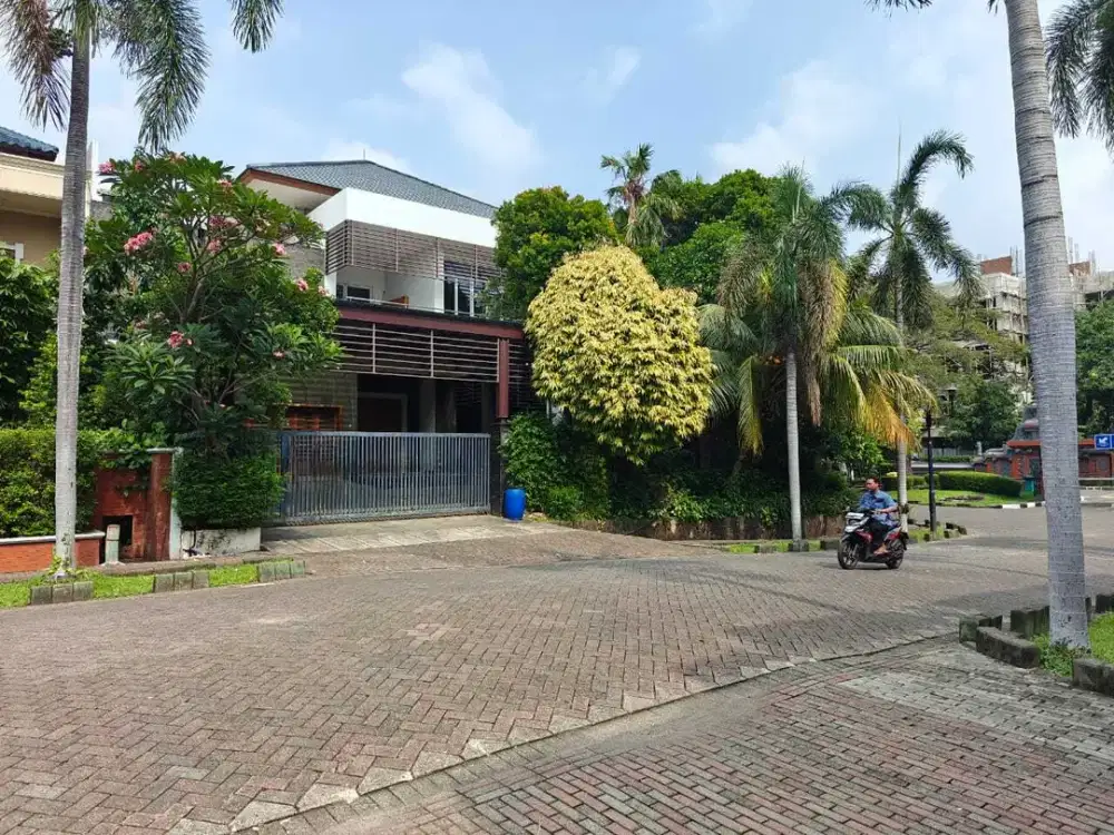 DIJUAL BUKIT GADING VILLA KINTAMANI LT1202 LB1500 HANYA 37 JT/M2