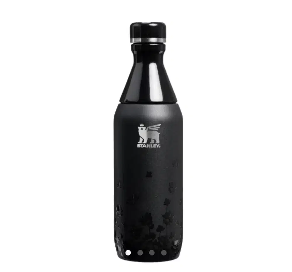 Stanley x jennie slim luxe bottle
