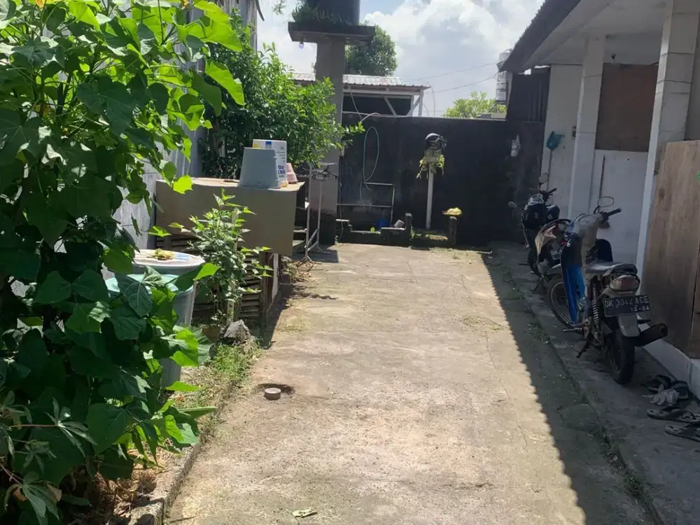 Di jual kost2 lantai 1 berlokasi jalan antasura