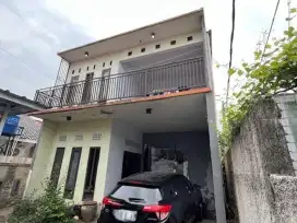 Rumah 2 LT Cireundeu Dekat Jakarta Selatan 7 Menit ke MRT Lebak Bulus