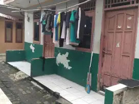 Dijual kontrakan 2 pintu lokasi dekat Alam Sutera Tangerang