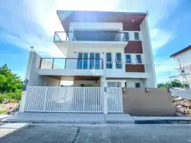 DIJUAL RUMAH KOST KEPUTIH  PERUMAHAN BUMI MARINA MAS J