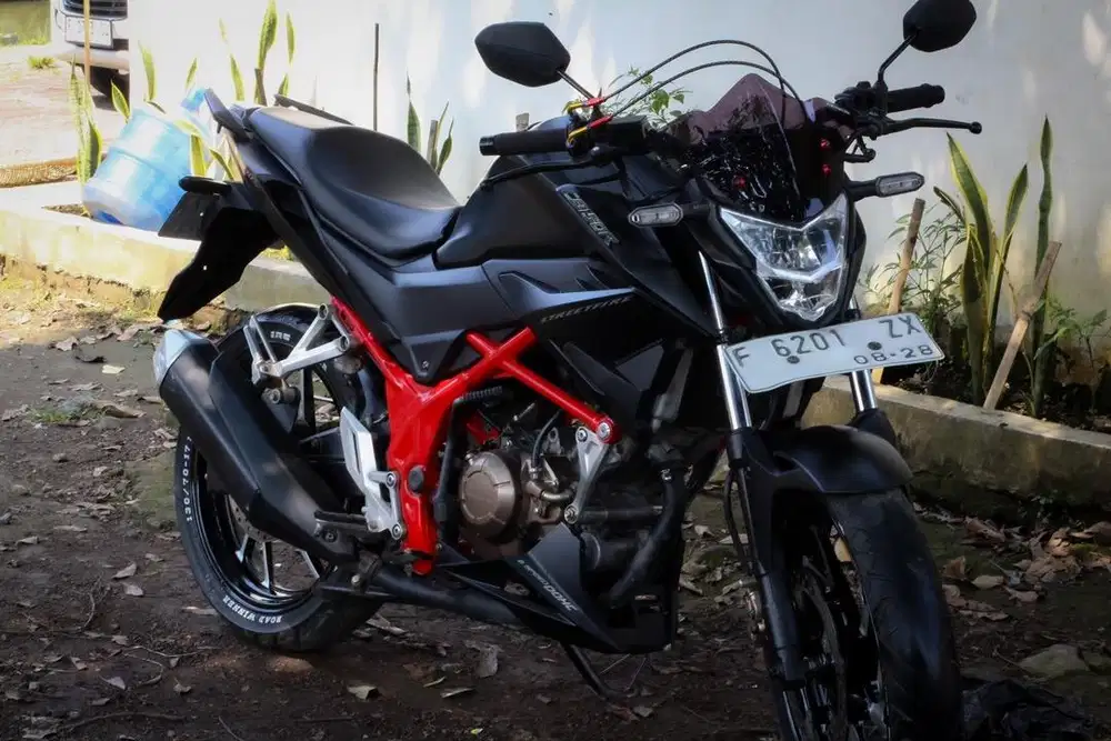 HONDA CB150R 2018
