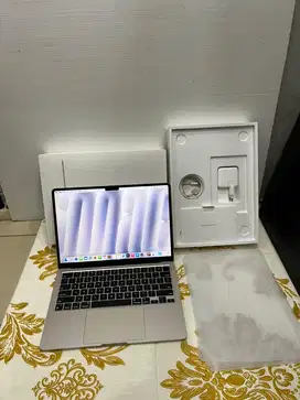 Macbook Air 13 inch M3 16GB 512GB Second IBOX LIKE NEW