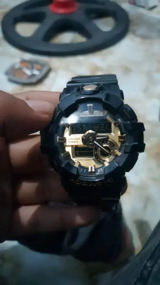 Jual butuh jam tangan g shock GA-710-GB