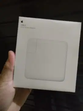Apple USB-C Power adapter Charger For MacBook