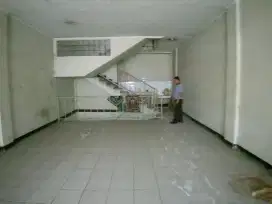 Disewa Ruko Kosambi Segitiga Mas Siap Pakai menghadap Jalan Utama