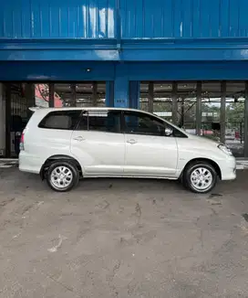 INNOVA 2009 Km 30rb Super Antik