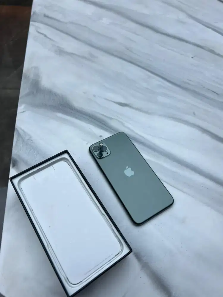 iphone 11 pro max 256gb yg pertama dan baru