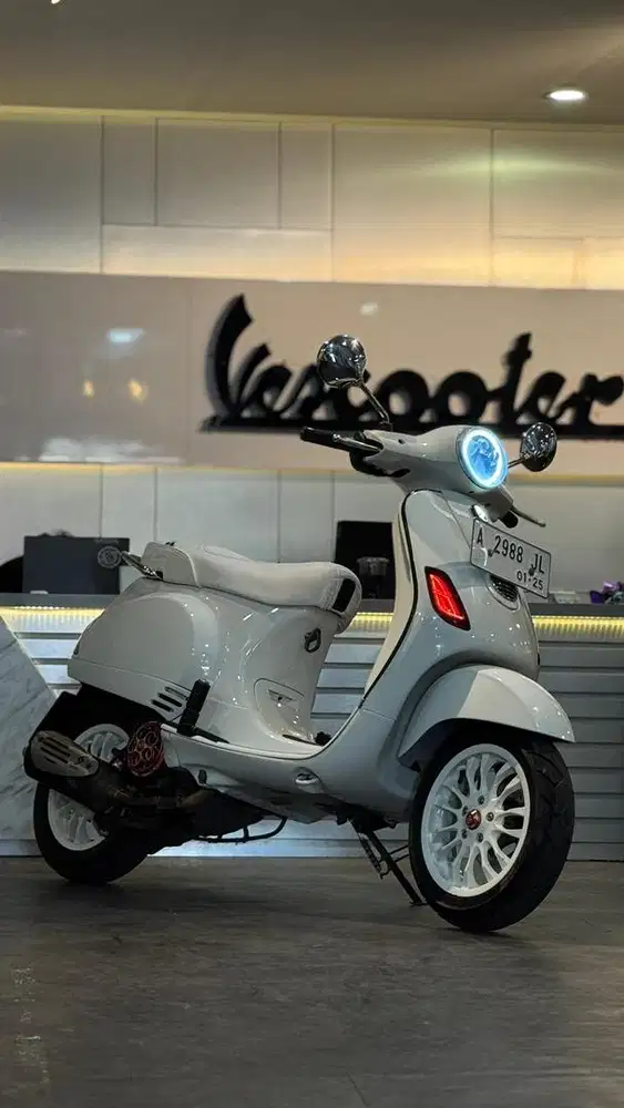 VESPA LX 150 3V (FAVORITE COLOUR)