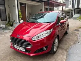 Ford Fiesta 2015 tangan pertama