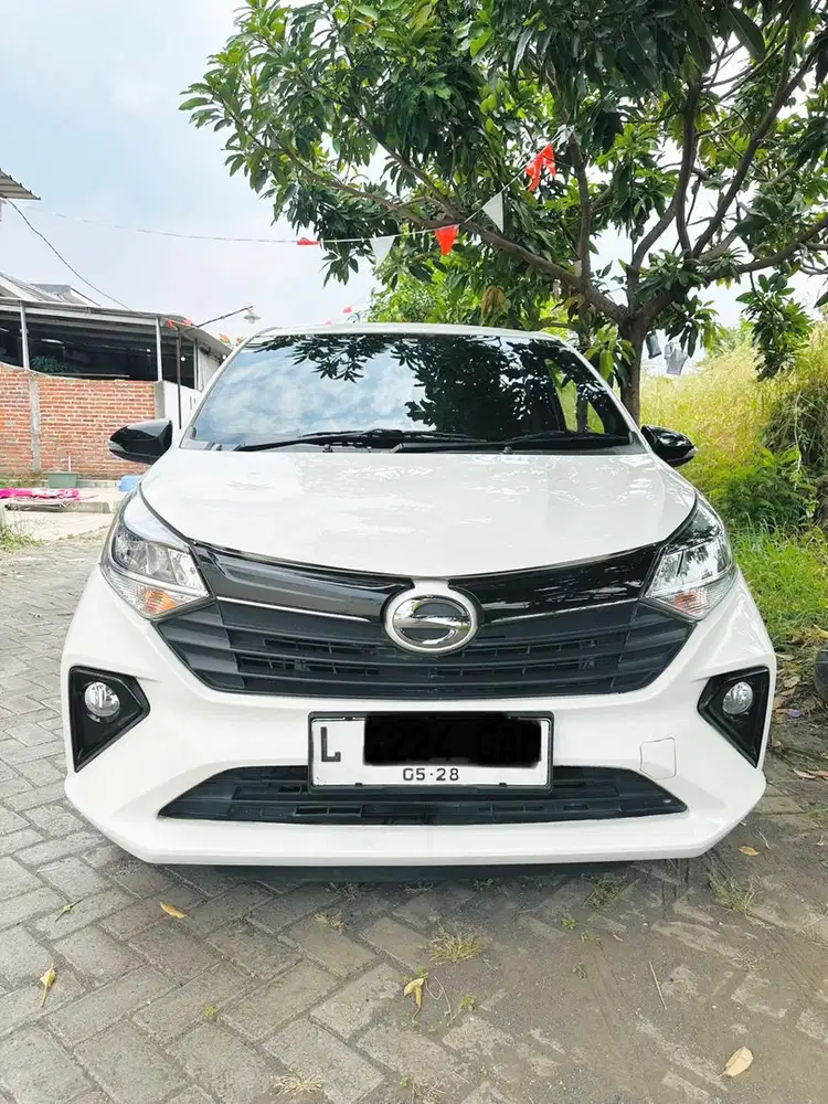 Daihatsu Sigra R Automatic 2023