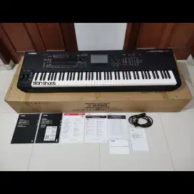 Yamaha Montage M8X Synth Synthesizer Roland Korg Nord Kronos Fantom