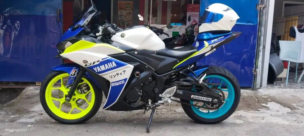 MOGE YAMAHA SPORT R25