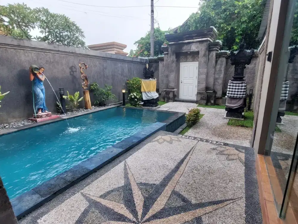 Dijual Villa Cantik 2 Lantai Lokasi Strategis di Seminyak