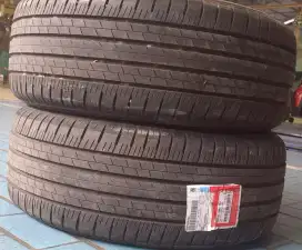 jual ban mobil masih sangat bagus