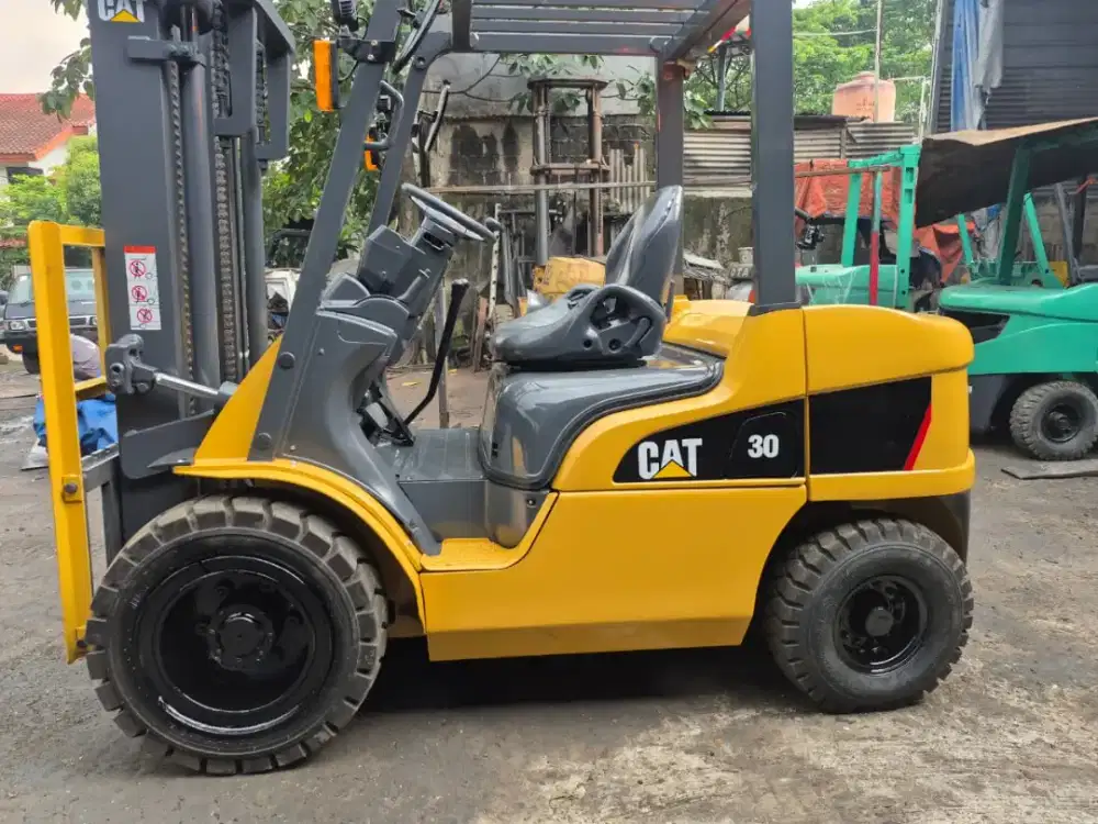 Forklift caterpilar 3ton 2019
