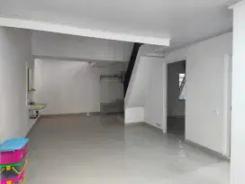 Disewakan.rumah  di Taman Semanan Indah, luas 112 meter
