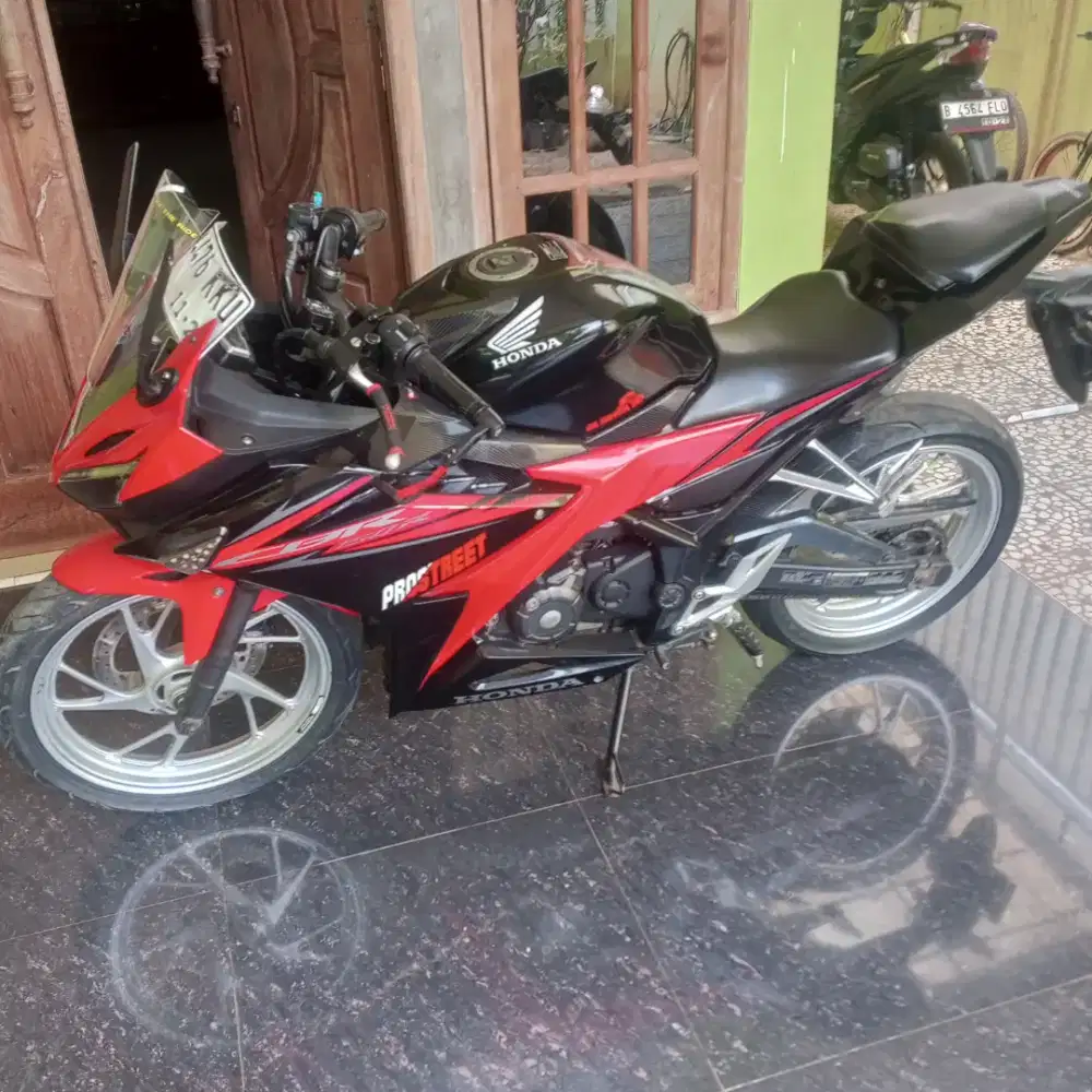 CBR 150R 2018  ,mesin jos mines pemakaian
