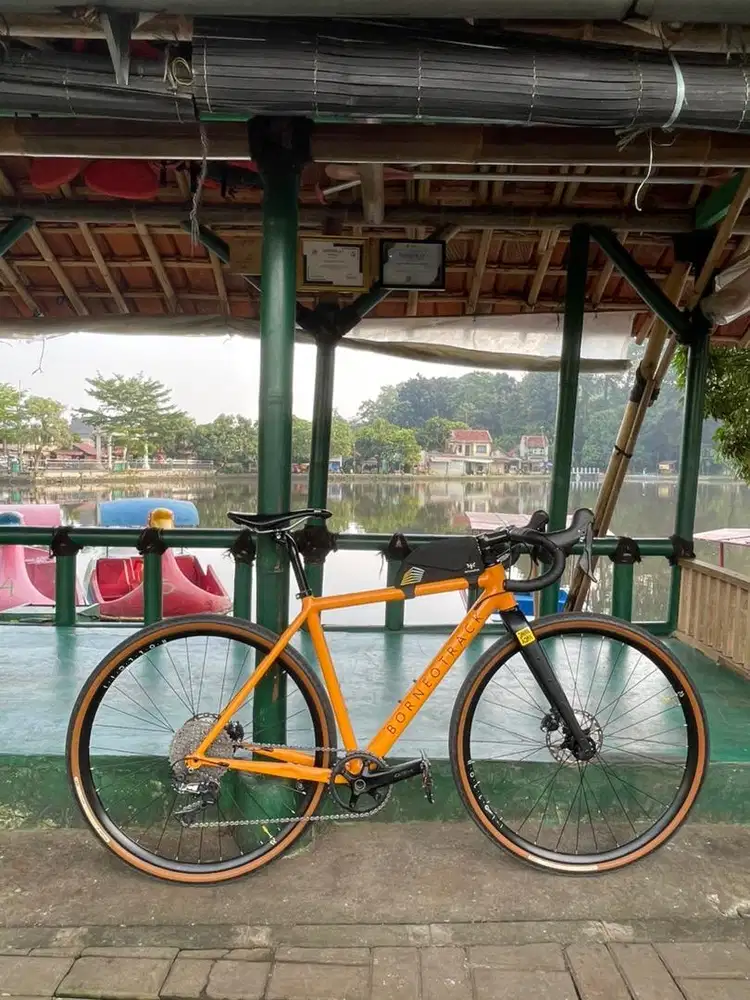 Sepeda Gravel Borneotrack