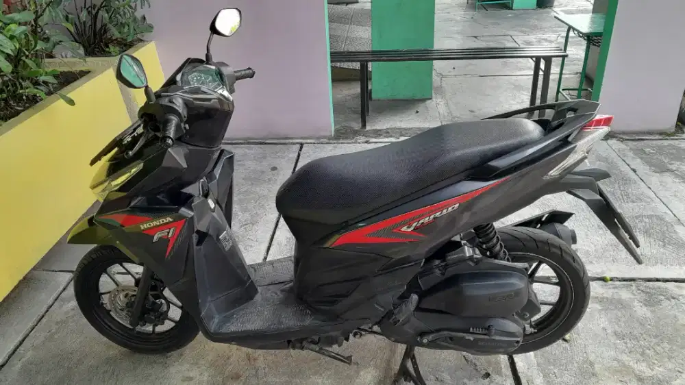 Vario 125cc led 2015 pajak baru Terawat Surat2 ready Siap pakai