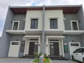 RUMAH SIAP HUNI 2 LANTAI SUKUN KOTA MALANG