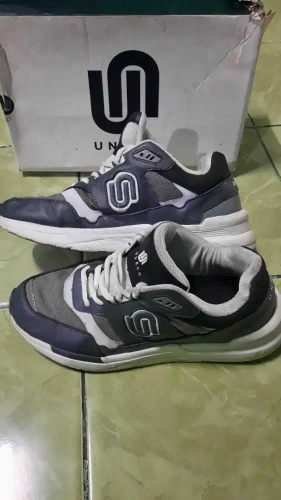 Sepatu unerd sz 41