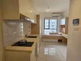DISEWAKAN APARTEMEN STUDIO  SKYHOUSE ALAM SUTERA