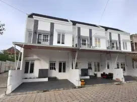 RUMAH MEWAH DEKAT BINUS DAN ARAYA