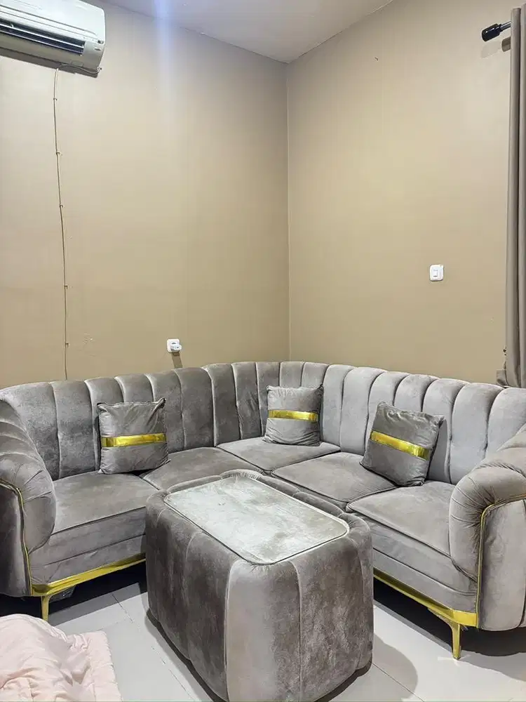 Sofa ruang tamu
