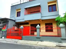 rumah 3 lt bagus siap pakai tengah kota solo