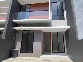 RUMAH MINIMALIS BARU DEKAT UBAYA DAN UK PETRA SIAP NEGO