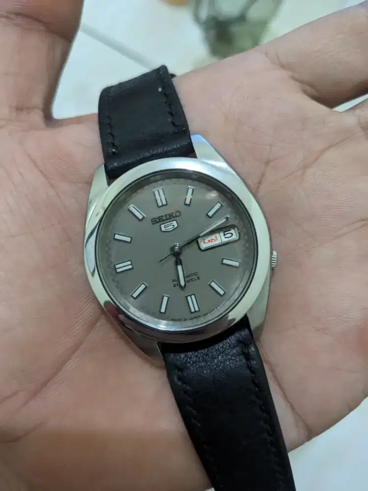 Jam tangan seiko 5 automatic
