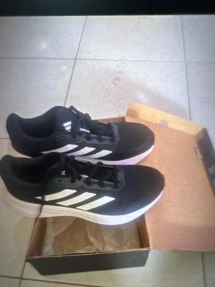 Jual adidas response size 44! ORI - BNIB
