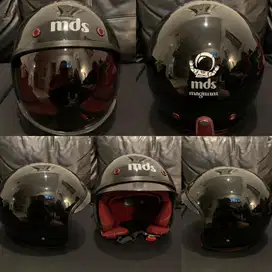 HELM MDS MAGNUM 2nd like new