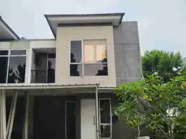 Disewakan Rumah Siap Huni Kamar 3 Serpong Jaya