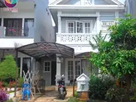 Rumah 2 lantai lokasi strategis dekat pintu tol kota wisata