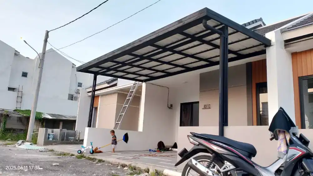 kanopi baja ringan