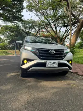 Toyota rush g metik low km