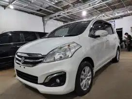 Dp 5 jt Ertiga GX a/t 2016 dibantu