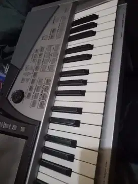 Keyboard Roland E-50