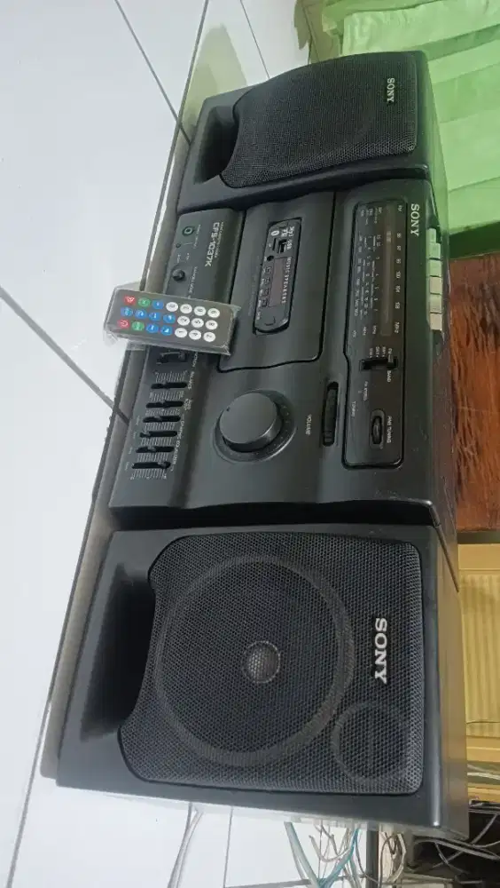Sony speaker udah Bluetooth