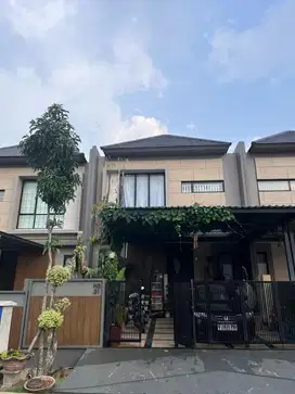 Rumah terdepan di Jl. Boulevard GDC Parung