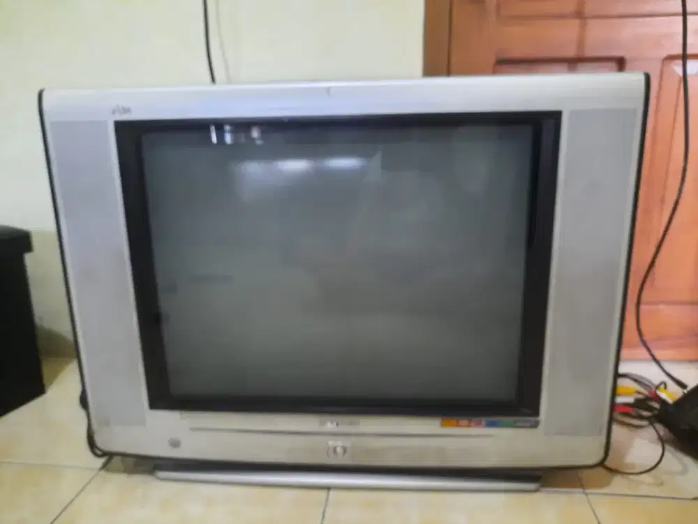 TV Polytron 29inc bening siap pake