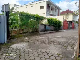 Tanah Ini Bukan Sihir, Bikin Kaya: Bangun Kost Selangkah Kampus UGM