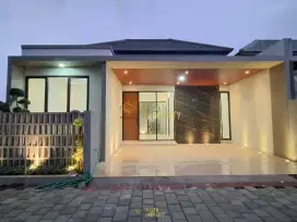 RUMAH SIAP HUNI DI LOKASI SUPER STRATEGIS MAGUWOHARJO, SLEMAN